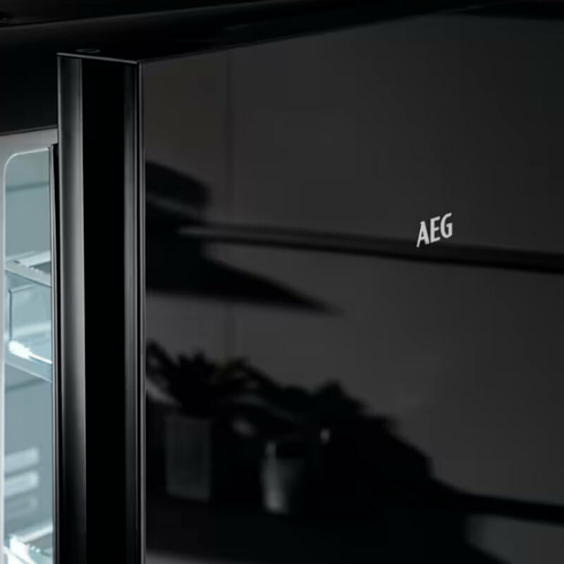 Frigorífico Combi AEG ORC8M361EE Negro